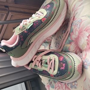 Puma Athletic shoes Liberty print